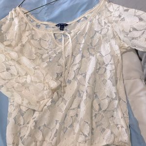 American Eagle Lace blouse